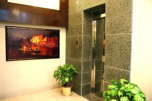 Hotel New Temples Town Benares Buitenkant foto